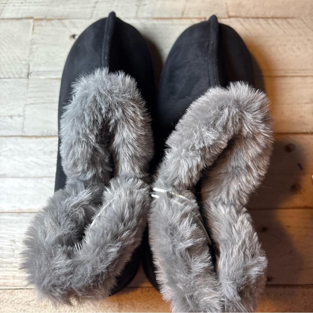 Old Navy Womens Black Faux Fur Lined Cozy Bootie Slippers Size 9 - Picture 8 of 14